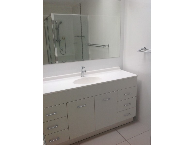 5/10 Woodgate Place, Paradise Point QLD 4216
