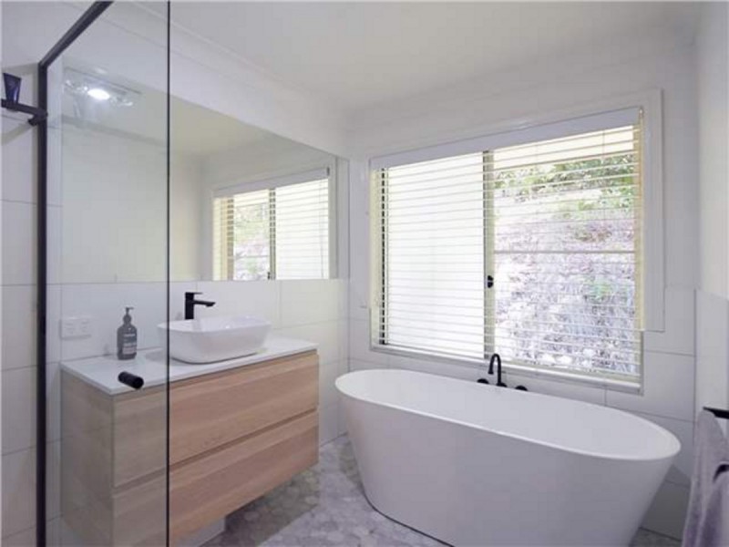 13 Duke Crt, Tallai QLD 4213