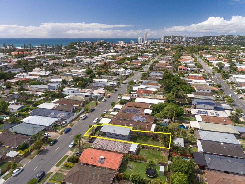 96 Chainey Avenue, Miami QLD 4220