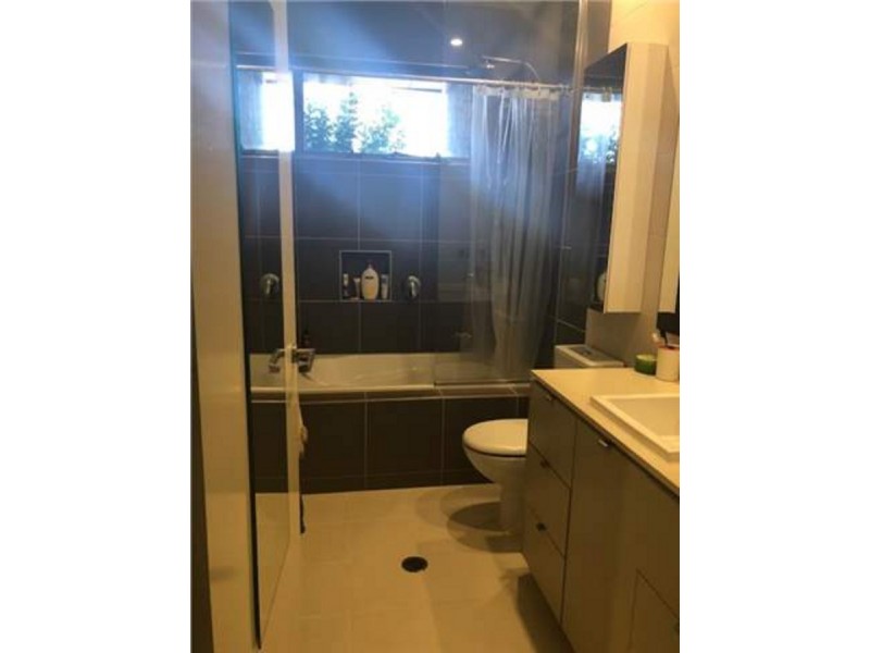 56 Watts Drive, Varsity Lakes QLD 4227