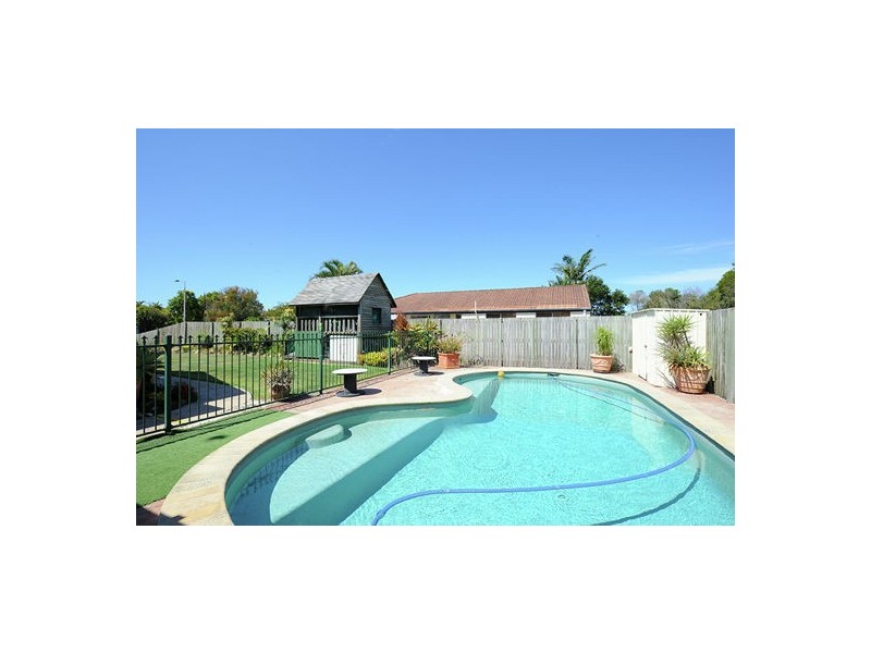 2 Lyrebird Place, Wurtulla QLD 4575