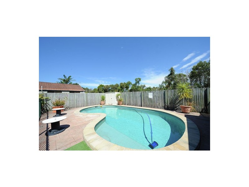 2 Lyrebird Place, Wurtulla QLD 4575