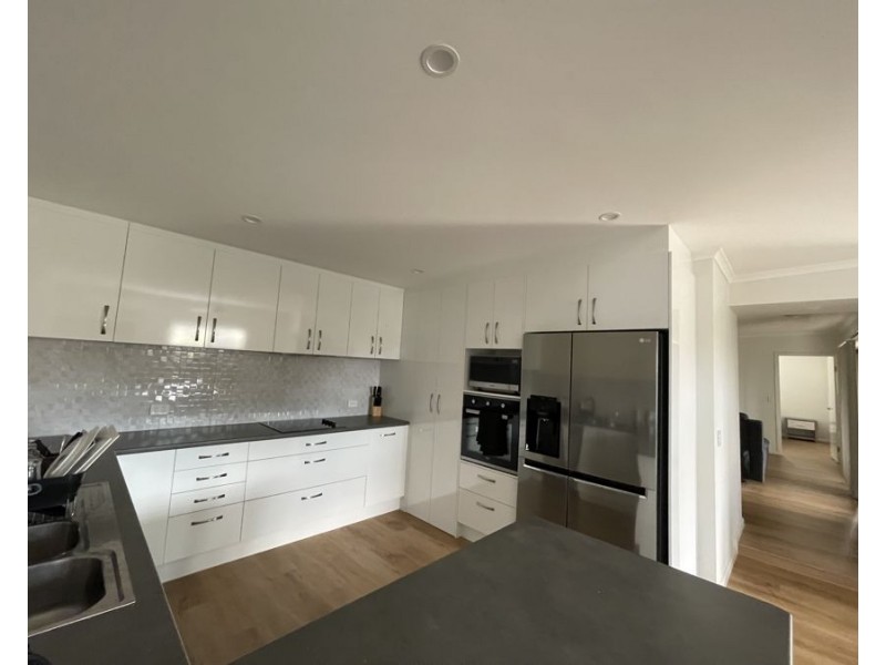 2 Newcastle Drive, Toormina NSW 2452