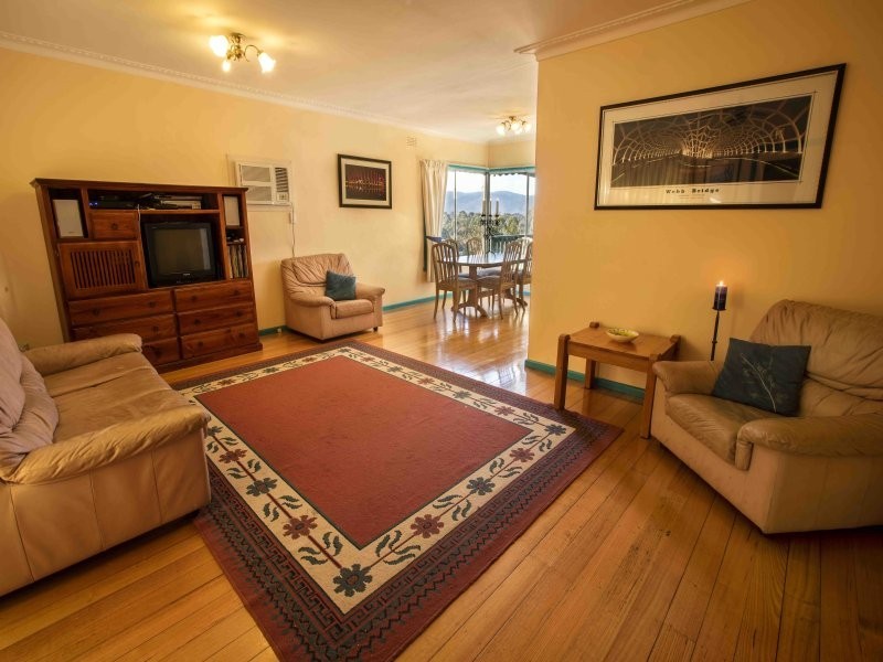 130 Belmont Road East, Croydon South VIC 3136