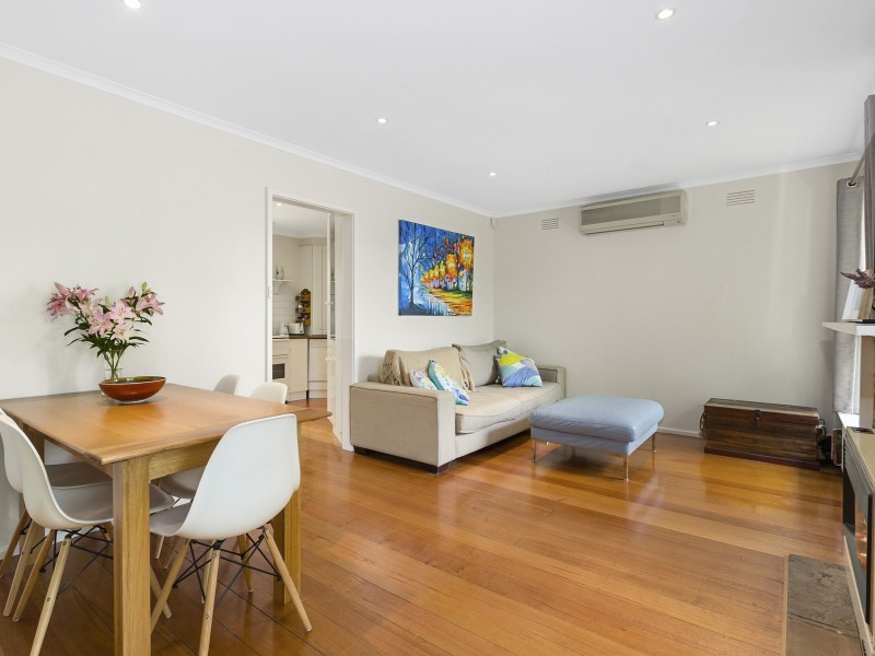 32 Dixon Avenue, Croydon VIC 3136