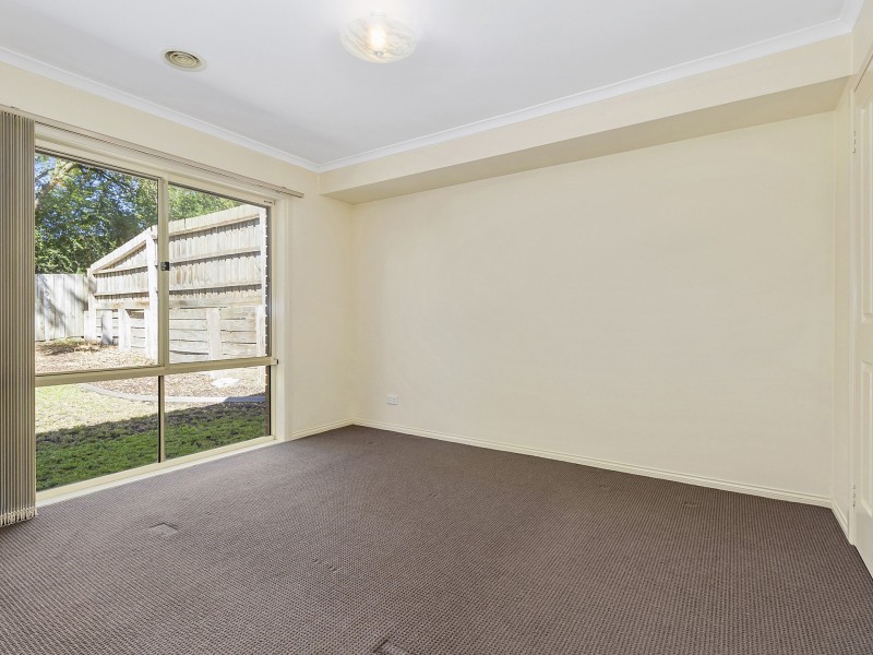4A Vinter Avenue, Croydon VIC 3136