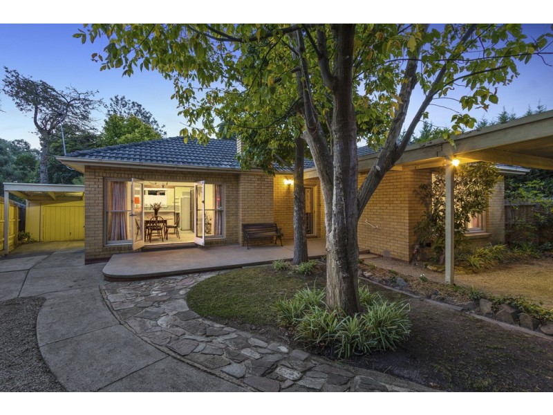 21 Romoly Drive, Forest Hill VIC 3131
