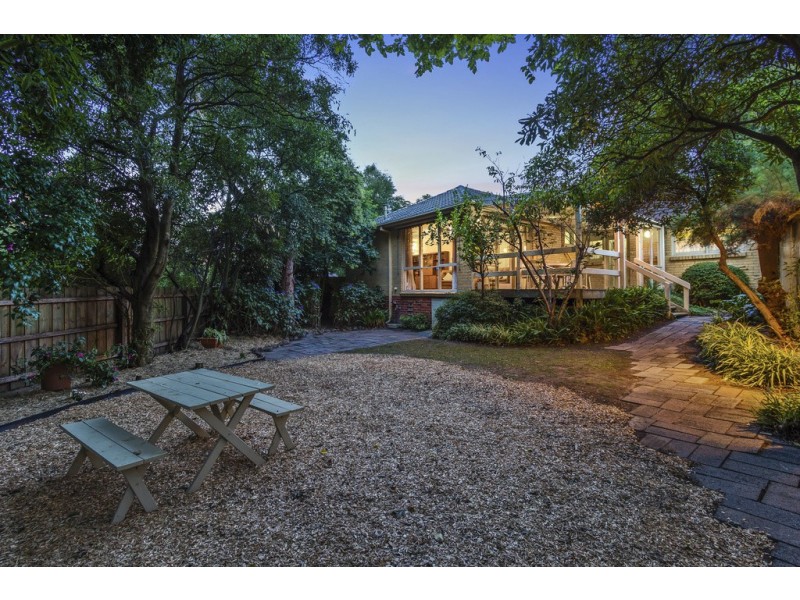 21 Romoly Drive, Forest Hill VIC 3131