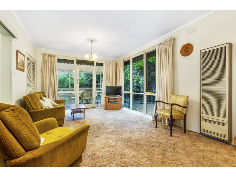21 Romoly Drive, Forest Hill VIC 3131