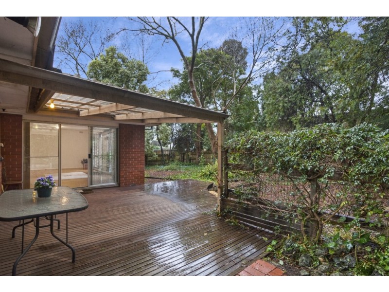 18 Kincumber Drive, Croydon VIC 3136