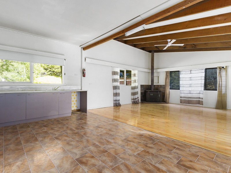 11 School Road, Menzies Creek VIC 3159