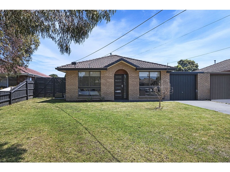 2/30 Simpson Drive, Dandenong North VIC 3175