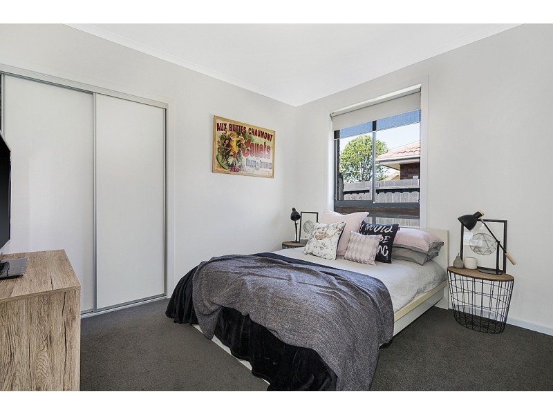 2/30 Simpson Drive, Dandenong North VIC 3175