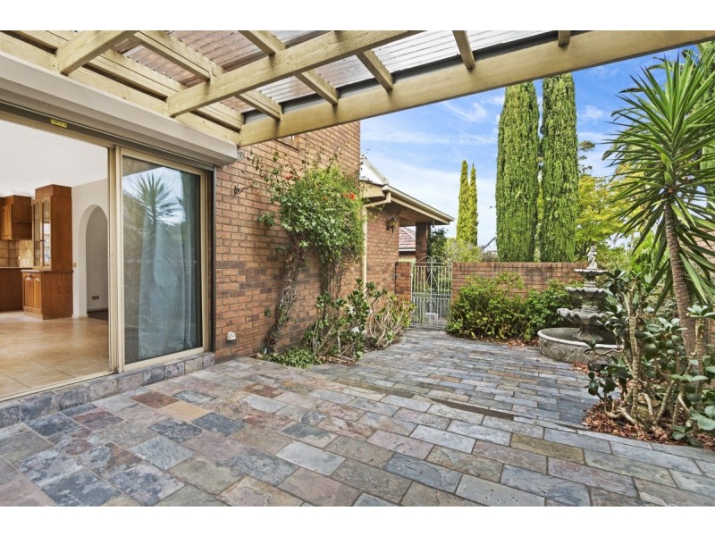 1/5 Vine Street, Blackburn VIC 3130