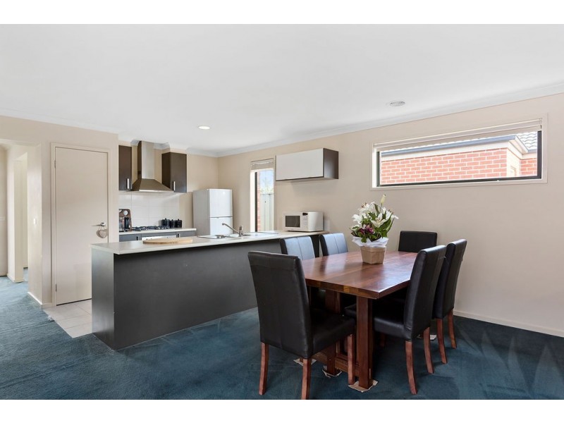 26 Ardent Crescent, Cranbourne East VIC 3977