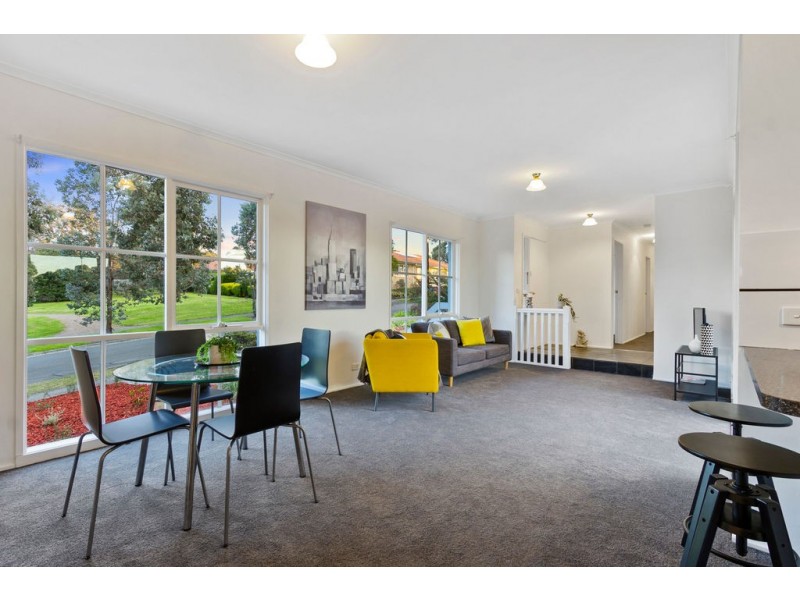 16 Marraroo Close, Bayswater North VIC 3153