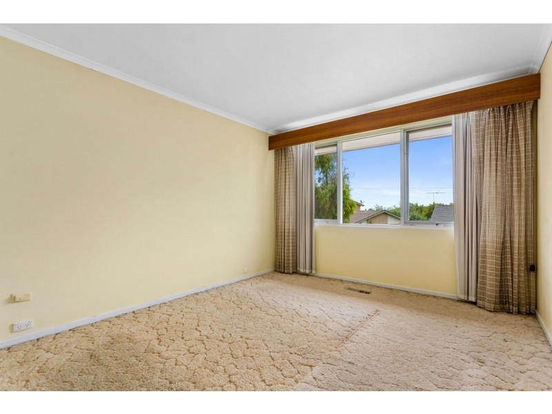 4 Linton Court, Berwick VIC 3806