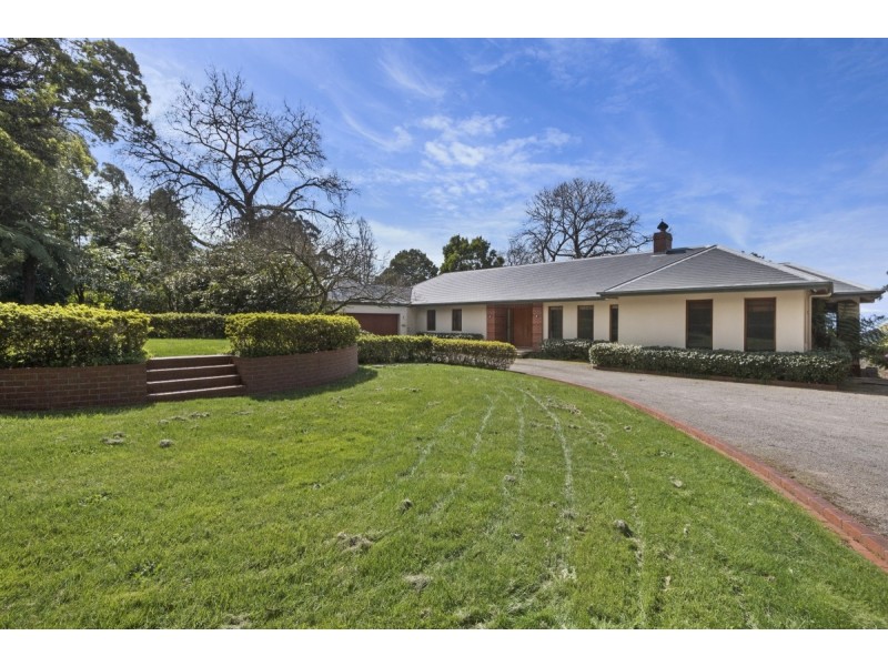 41-43 Falls Road, Kalorama VIC 3766