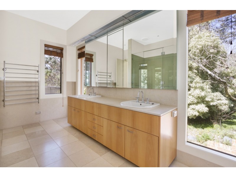 41-43 Falls Road, Kalorama VIC 3766