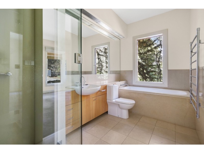 41-43 Falls Road, Kalorama VIC 3766