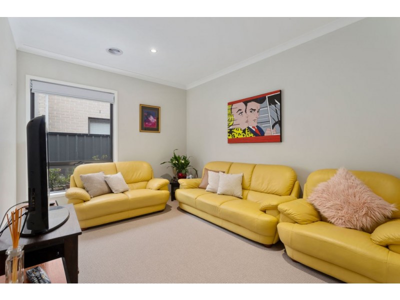 7 Nattai Street, Craigieburn VIC 3064