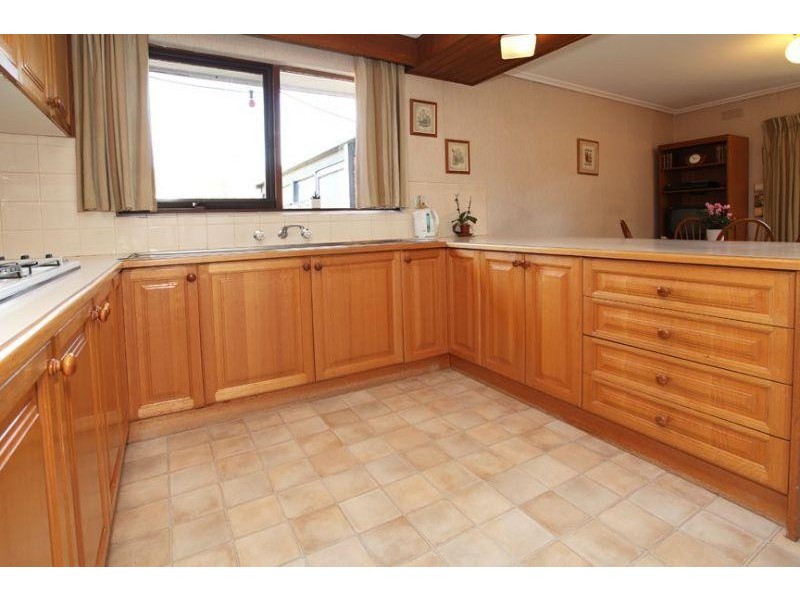 1 Cumberland Court, Glen Waverley VIC 3150