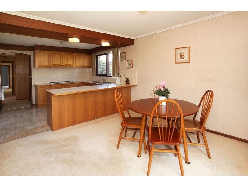 1 Cumberland Court, Glen Waverley VIC 3150