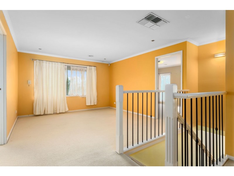 1 Newcombe Drive, St Albans VIC 3021