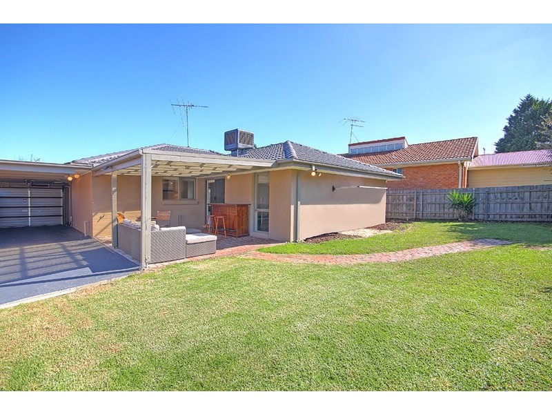 24 Temby Close, Endeavour Hills VIC 3802