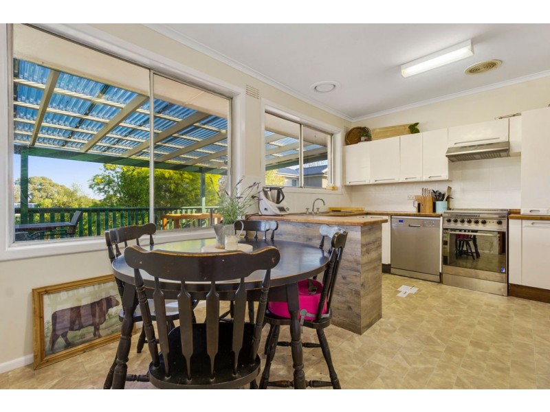 130 Belmont Road East, Croydon South VIC 3136