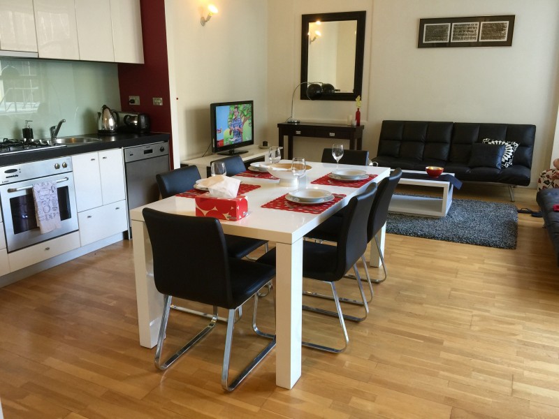 916/422 Collins Street, Melbourne VIC 3000