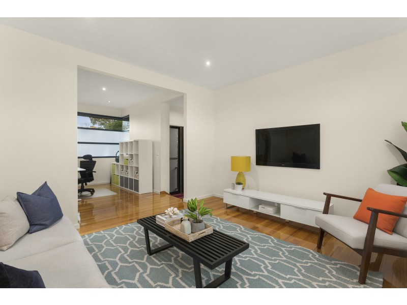 2/16 Box Hill Crescent, Mont Albert North VIC 3129