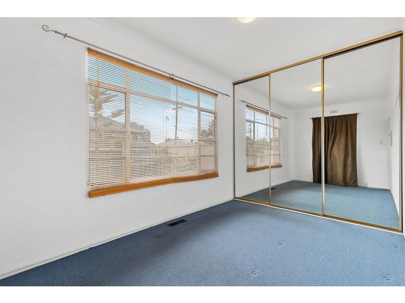 4 Garrett Crescent, Bellfield VIC 3081