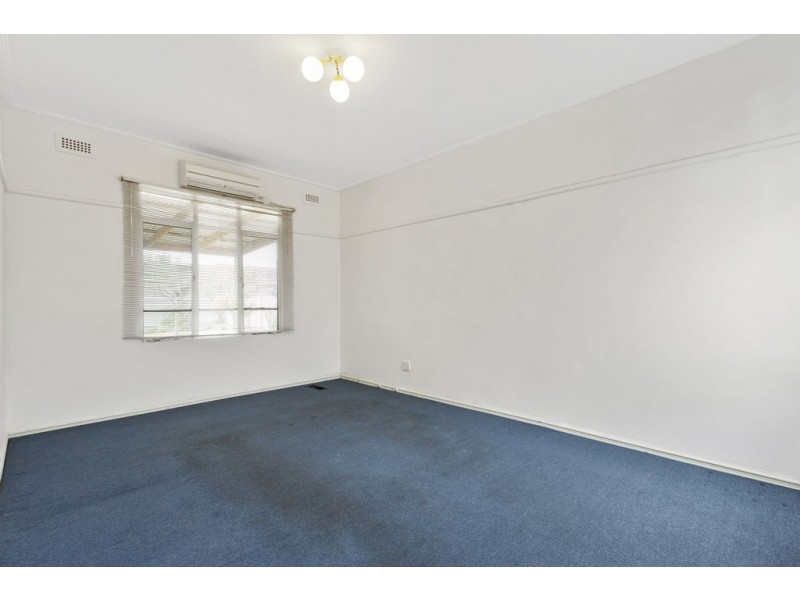 4 Garrett Crescent, Bellfield VIC 3081