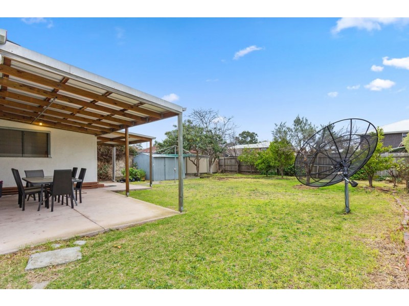 4 Garrett Crescent, Bellfield VIC 3081