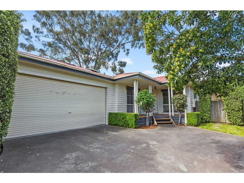 2/14 Donald Street, Croydon VIC 3136