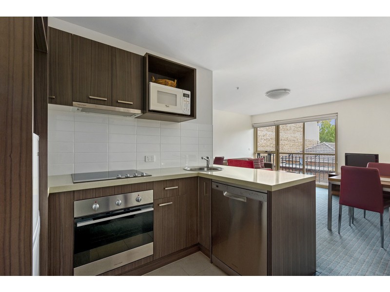201/2 Finlay Place, Carlton VIC 3053