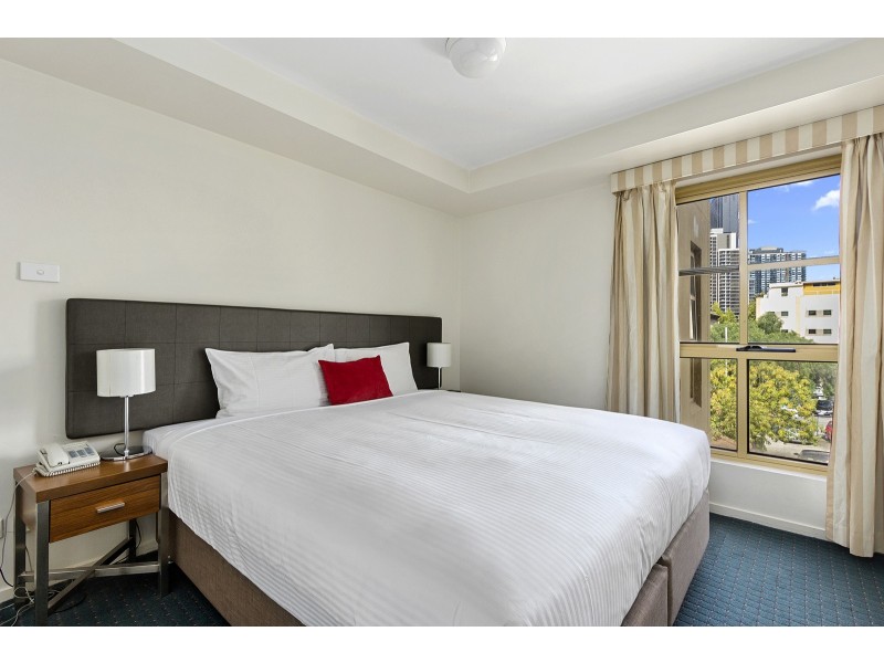 201/2 Finlay Place, Carlton VIC 3053