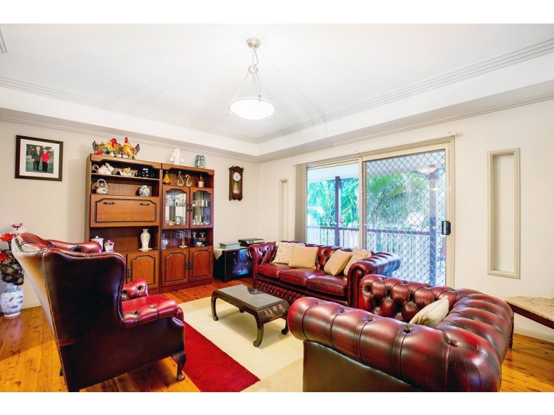 6 Duror Street, Pacific Pines QLD 4211