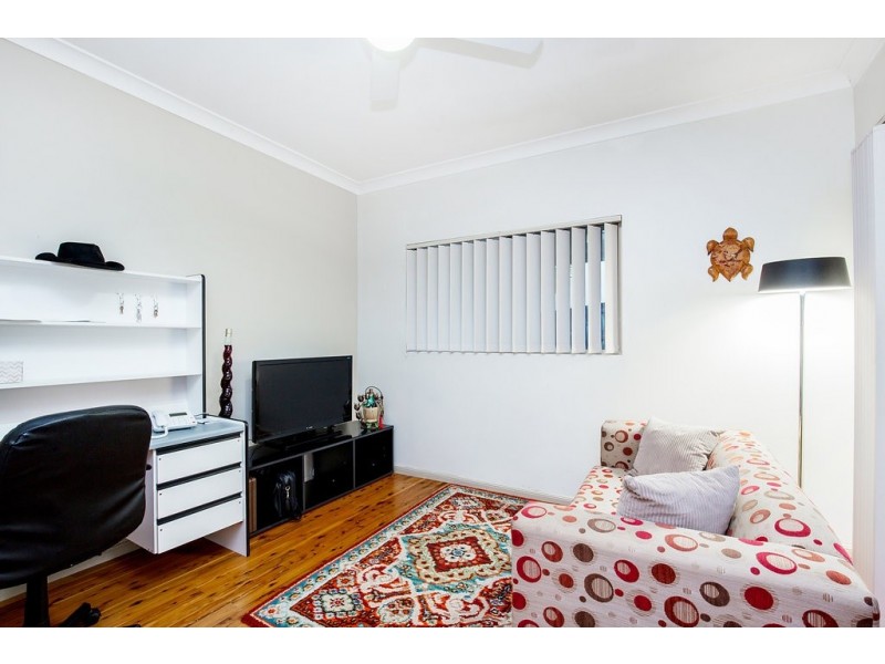6 Duror Street, Pacific Pines QLD 4211
