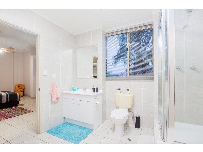 6 Duror Street, Pacific Pines QLD 4211
