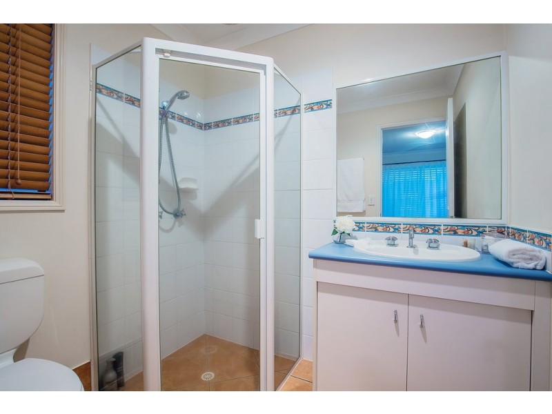 21 Murchison Street, Pacific Pines QLD 4211