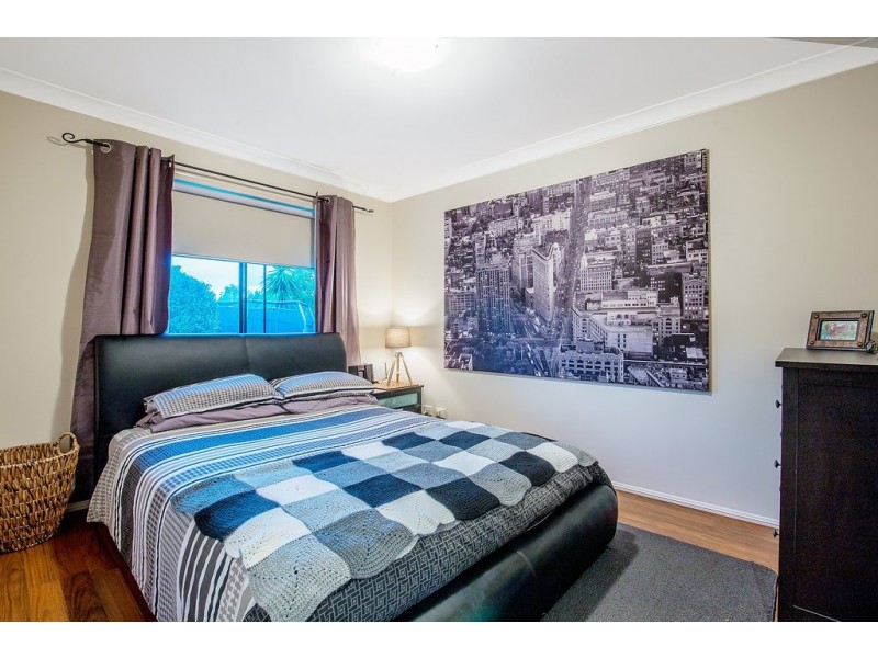21 Murchison Street, Pacific Pines QLD 4211