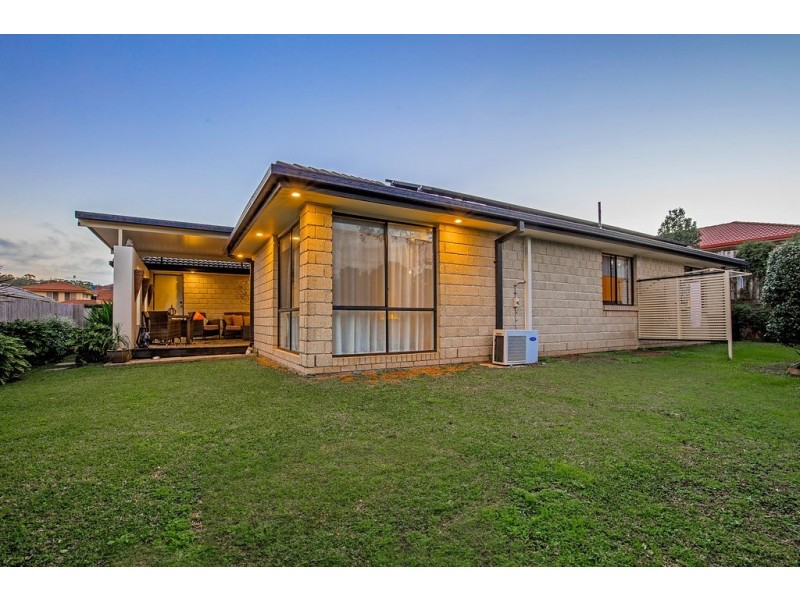 21 Murchison Street, Pacific Pines QLD 4211