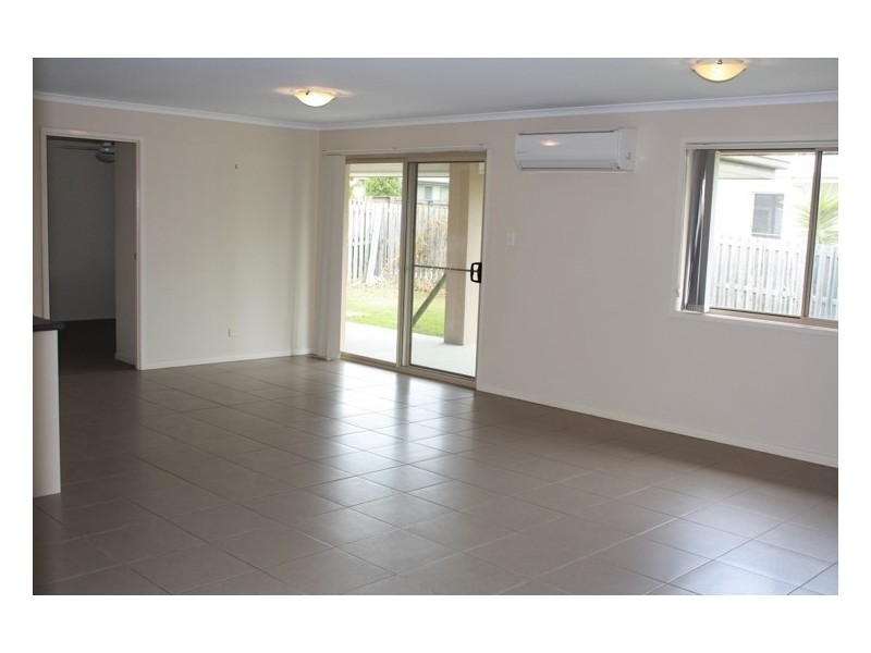 24 Emmaville Crescent, Ormeau QLD 4208