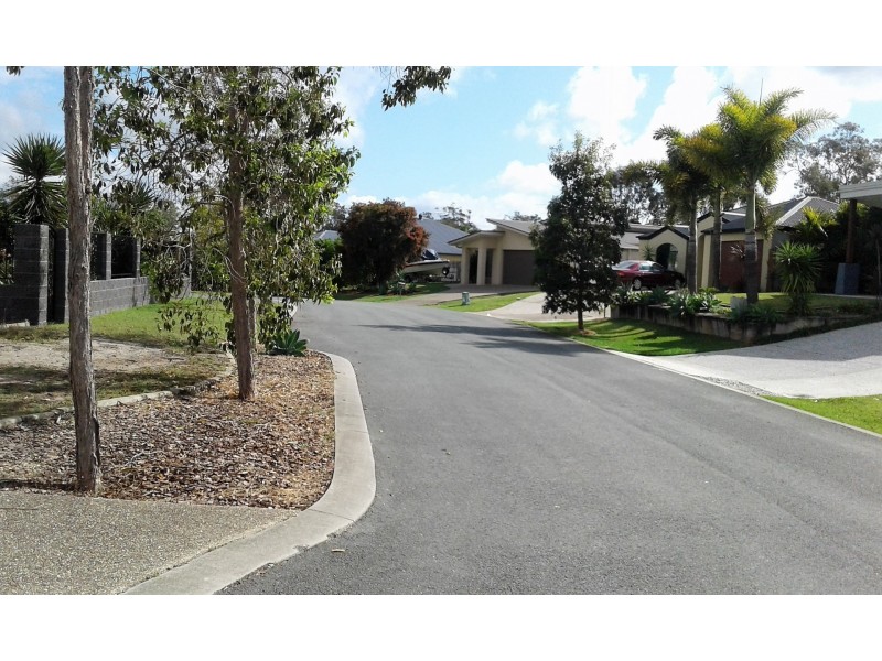 24 Emmaville Crescent, Ormeau QLD 4208