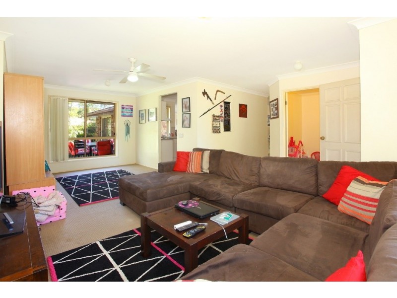 4 Meadowvale Street, Oxenford QLD 4210