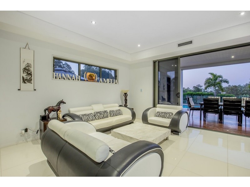 29 Huntington Drive, Maudsland QLD 4210