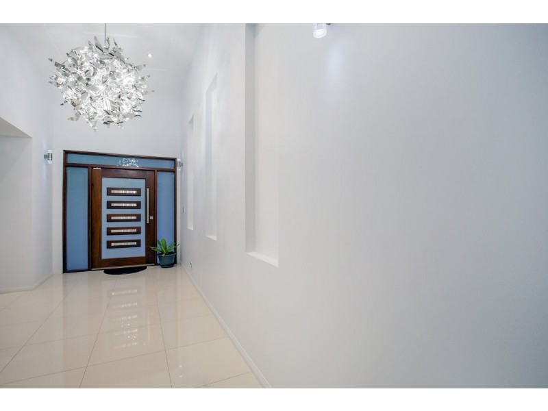 29 Huntington Drive, Maudsland QLD 4210