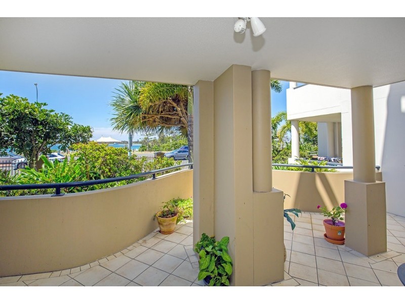 128/392 Marine Parade, Labrador QLD 4215